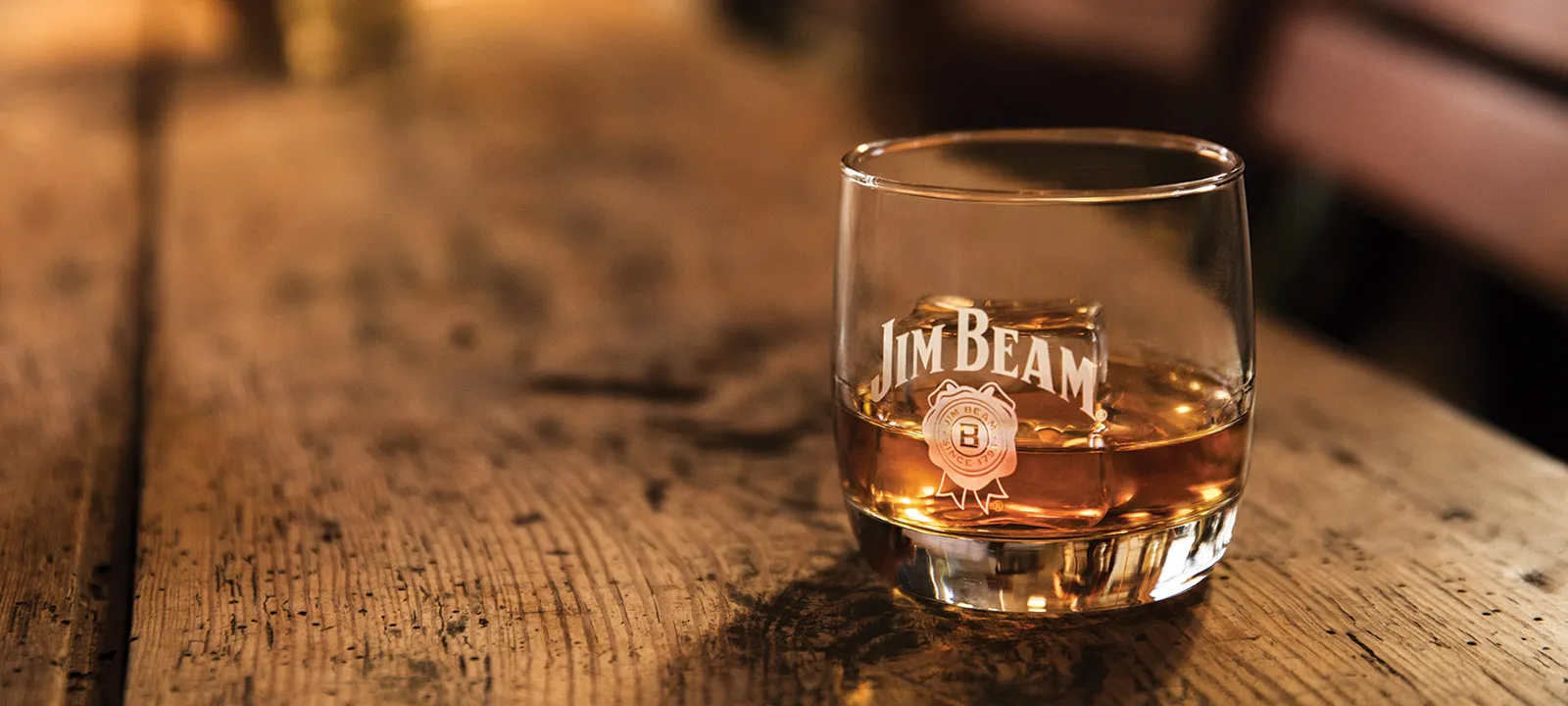 ジムビーム® ダブルオーク｜2度熟成されたバーボンウイスキー